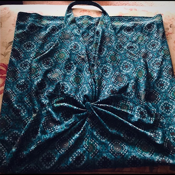 🌸Buy 1 Get 1 FREE 🌸Twist Front Halter Cocktail Dress - Picture 2 of 8